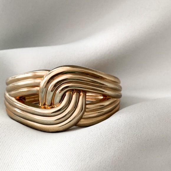 Gorgeous vintage golden colour bangle - Picture 4 of 4